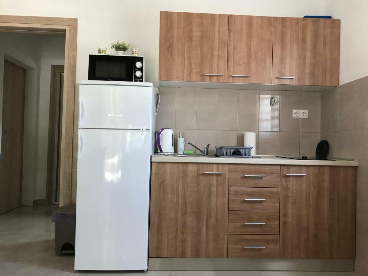 Apartman Mirjana With Terrace And Free Parking Donji Okrug  Eksteriør bilde